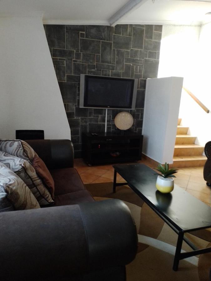 Anna Boeremeisie Guesthouse Benoni Eksteriør bilde